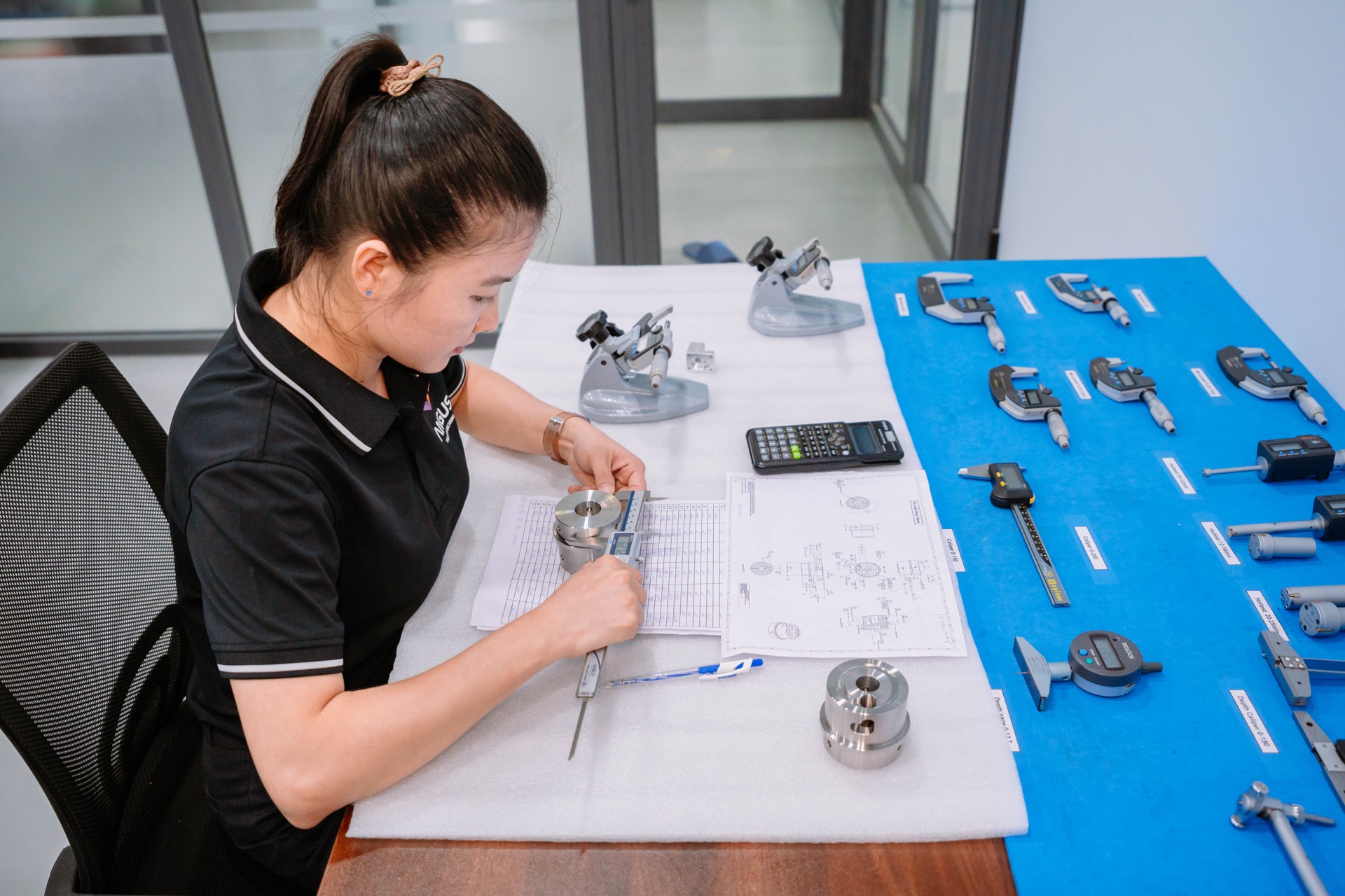 Precision measurement Mitutoyo micrometers calipers